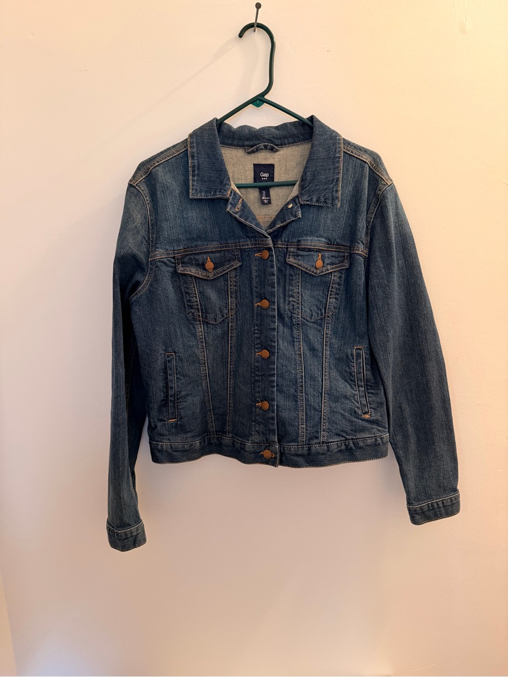 GAP Women's Denim Jacket size L in Medium Blue